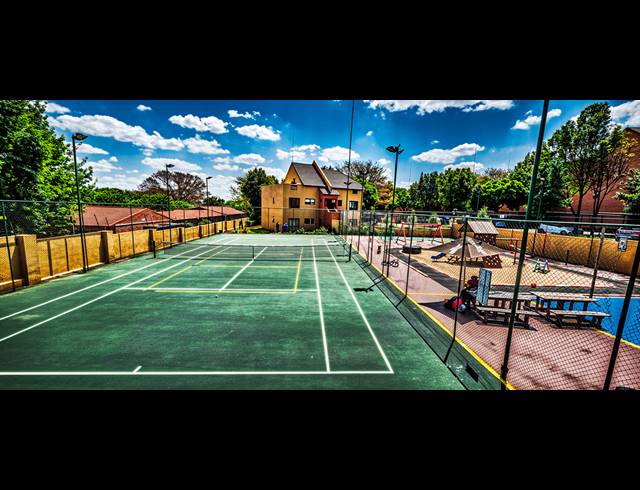 2 BEDROOM APARTMENT FOR SALE IN DOUGLASDALE